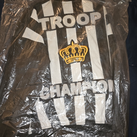 World Of TROOP Jacket - Picture 4 of 5